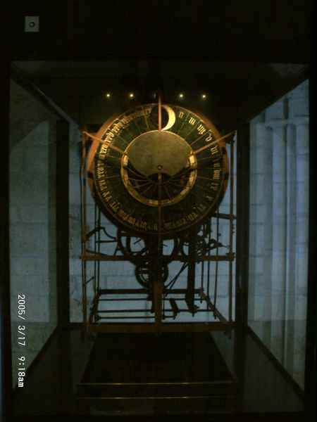 2005 03 17 0918 bourges 013 