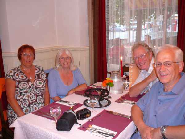 2009 09 19 alpinetour 2009 brenda r denise sykes lauterbrnnen motorhome ron rubywedding 161 jpg