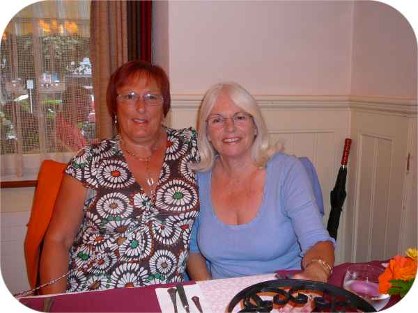 2009 09 19 alpinetour 2009 brenda r denise sykes lauterbrnnen motorhome rubywedding 160 jpg