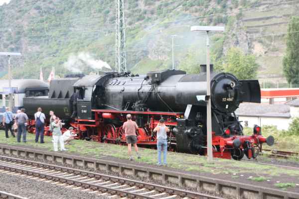 2011 09 10 rhine in flames trip motorhome oberwessel trains 064 jpg