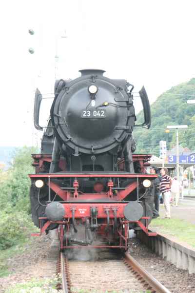 2011 09 10 rhine in flames trip motorhome oberwessel trains 068 jpg