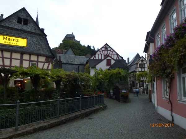 2011 09 12 rhine in flames trip bacharach motorhome 127 jpg