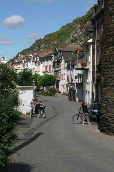 2011 09 12 rhine in flames trip cycling kaub motorhome 035 jpg