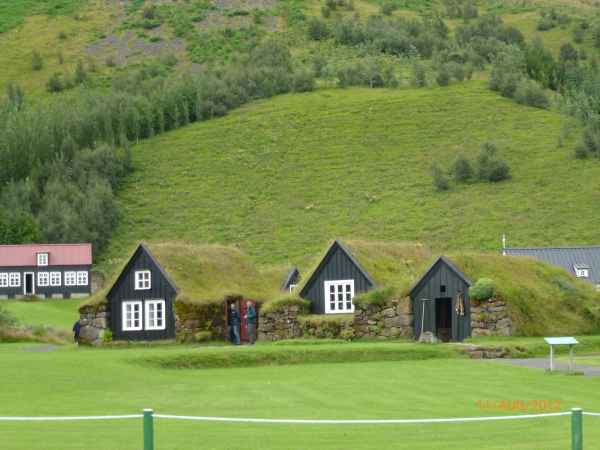 2012 08 12 iceland 2012 iceland skogafoss 203 jpg