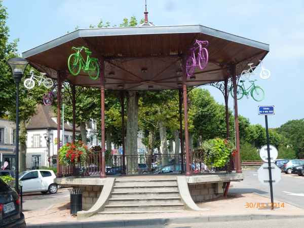 2014 07 30 france2014 motorhome saintpourcain sur sioule 212 jpg