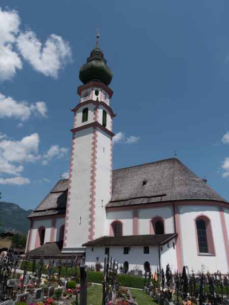 2017 06 15 breitenbach am inn ccc alpine tour churches europe 2017 alpine motorhome walking 111 jpg