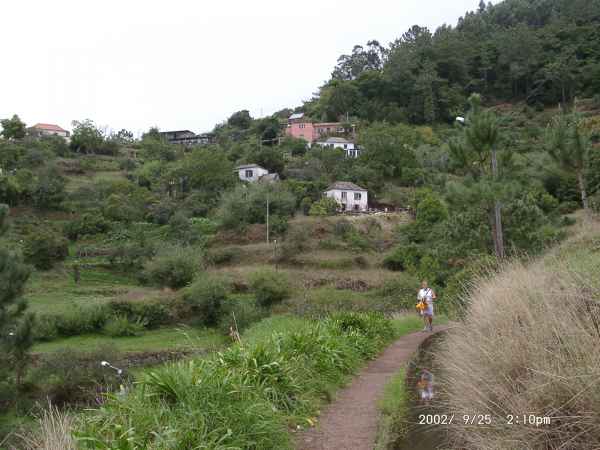 2002 09 25 madeira 2002 walking 044 jpg