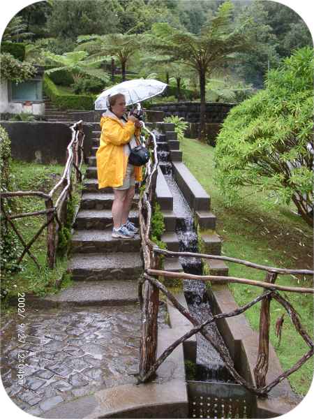 2002 09 27 denise sykes madeira 2002 walking 071 jpg