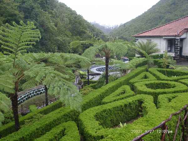 2002 09 27 madeira 2002 walking 073 jpg