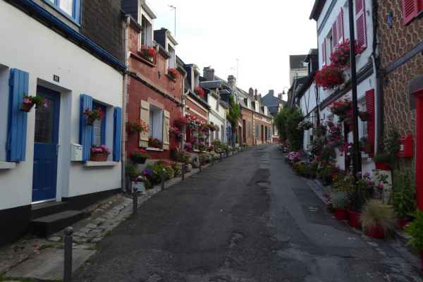 2017 07 16 europe 2017 alpine motorhome post ccc tour stvalery 090 jpg