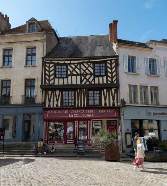 2023 08 27 semur en auxois 048  2