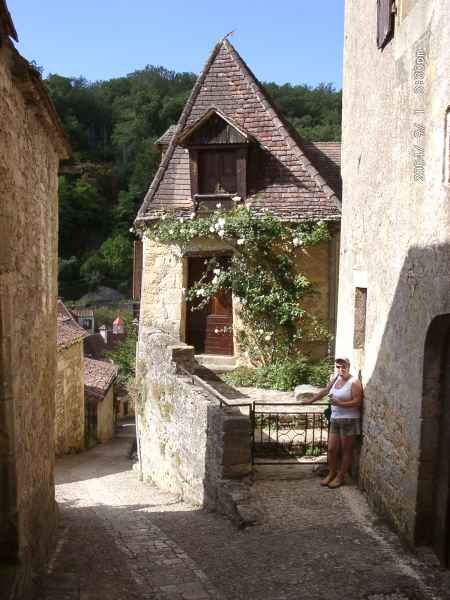 2004 09 01 beynac et cazenac denise sykes france goldwing tremolat 2004 065 jpg