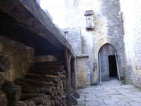 2004 09 01 beynac et cazenac france goldwing tremolat 2004 063 jpg