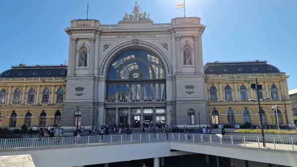 2025 07 03 0910 budapest danube cruise 330 