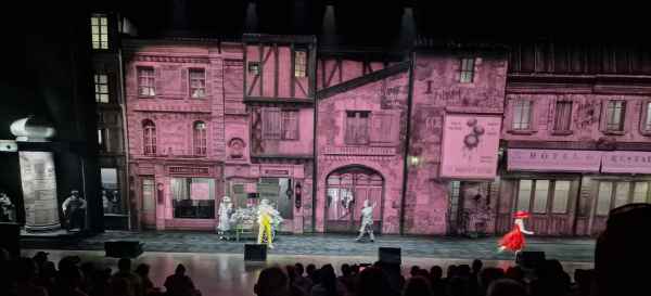  2025 08 09 1656 le mime et l etoile puy du fou 157 