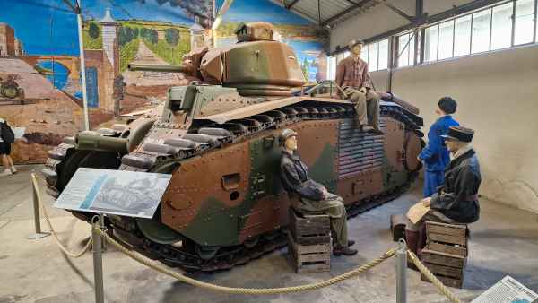  2025 08 10 1325 saumur tanks 229 