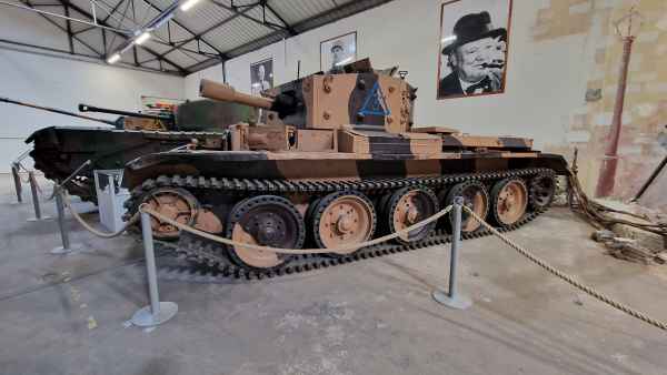  2025 08 10 1351 saumur tanks 071 